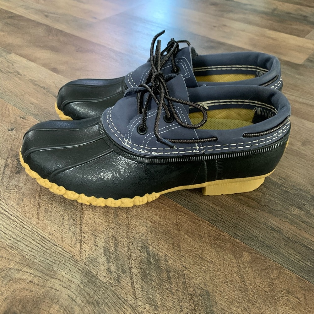 BNWOT Navy L. L. Bean Boots